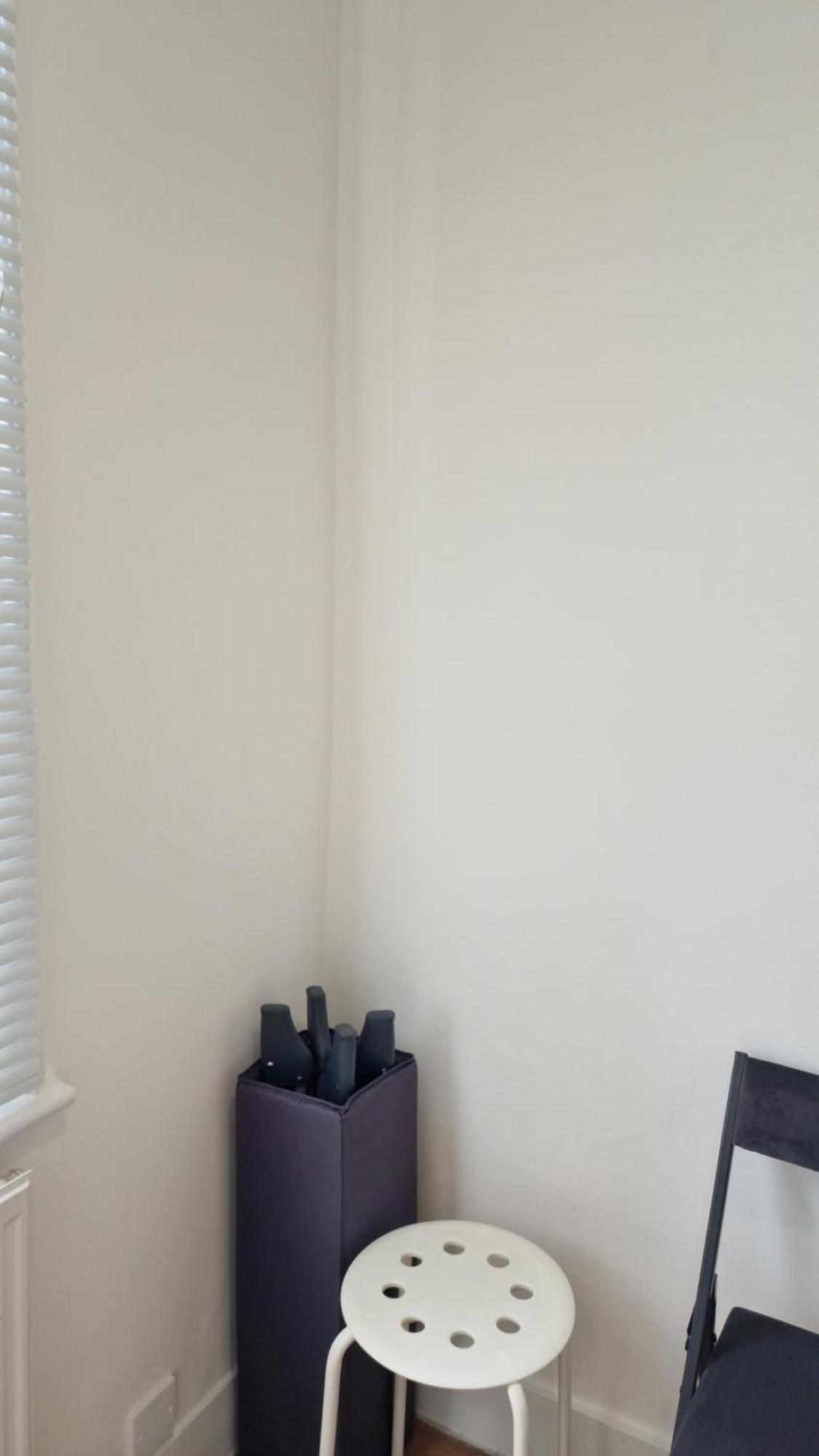 3 Bedrooms House With Parking Londen